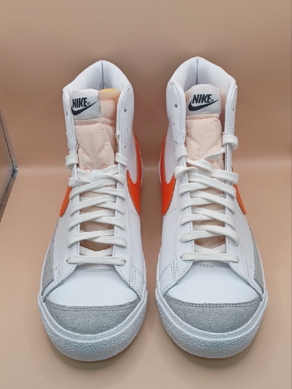 NWOB Nike Blazer Mid '77 Vintage Sneaker-Safety Orange Men Size 11.5 US - Picture 3 of 14